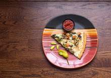 Chicken Alfredo & Spinach Pizza w/Cauliflower Crust